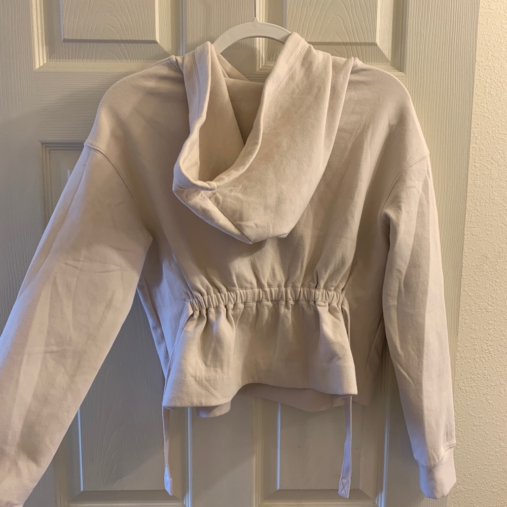 Hoodie with Srunched back